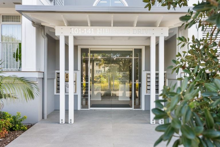 Photo of property in 133 Hibiscus Drive, Orewa, 0931