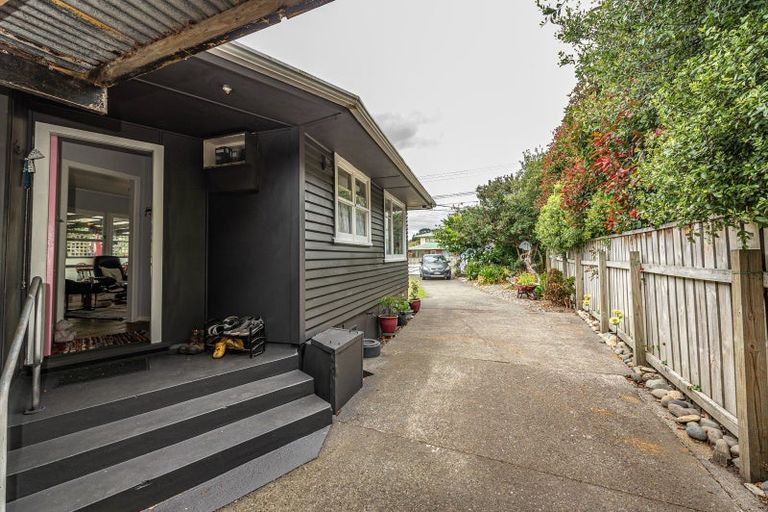 Photo of property in 64 Wikitoria Road, Putiki, Whanganui, 4501