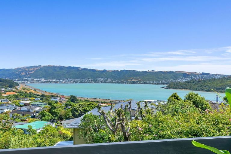 Photo of property in 36 Eskdale Road, Papakowhai, Porirua, 5024