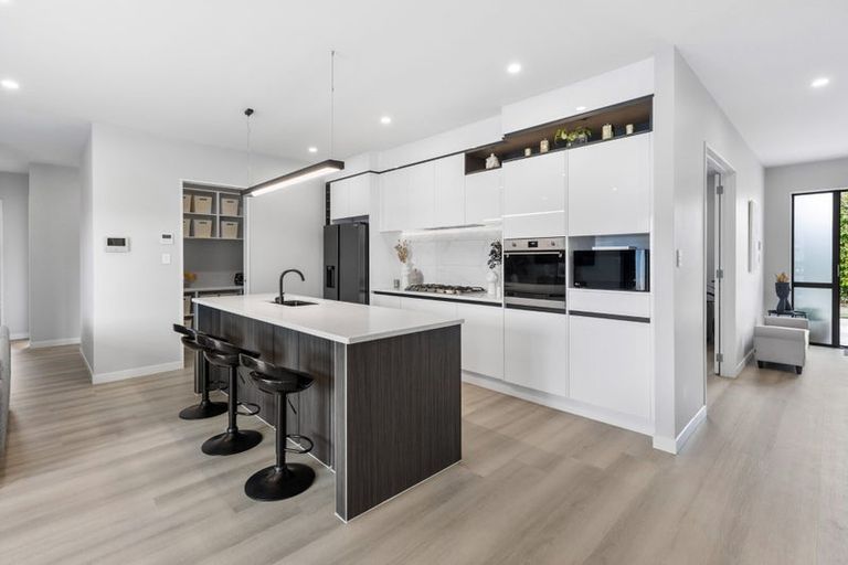 Photo of property in 202 Matua Road, Kumeu, 0810