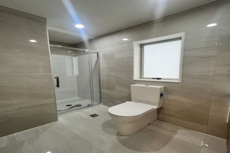 Photo of property in 7 Sheralee Place, Bucklands Beach, Auckland, 2014