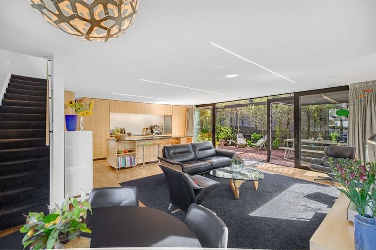 Photo of property in 53a Edward Avenue, Edgeware, Christchurch, 8013