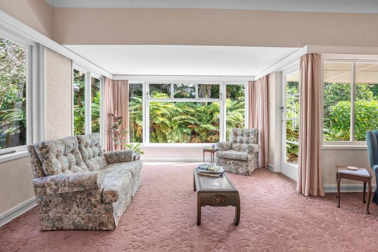 Photo of property in 85 Ludlam Crescent, Woburn, Lower Hutt, 5010