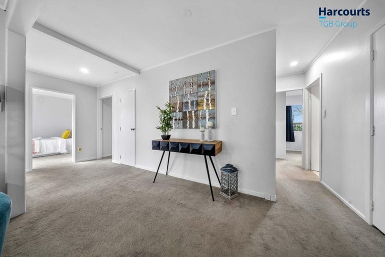 Photo of property in 67 Manuroa Road, Takanini, 2112