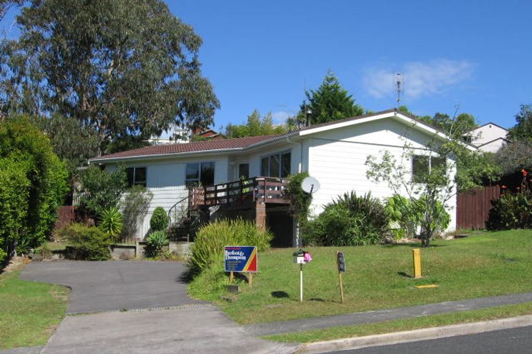 Photo of property in 83 Langana Avenue, Browns Bay, Auckland, 0630