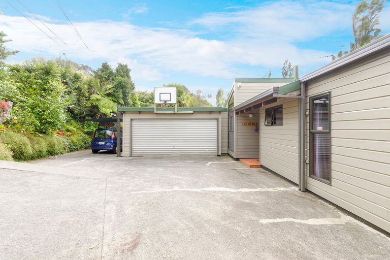 Photo of property in 76 Pleasant Road, Glen Eden, Auckland, 0602