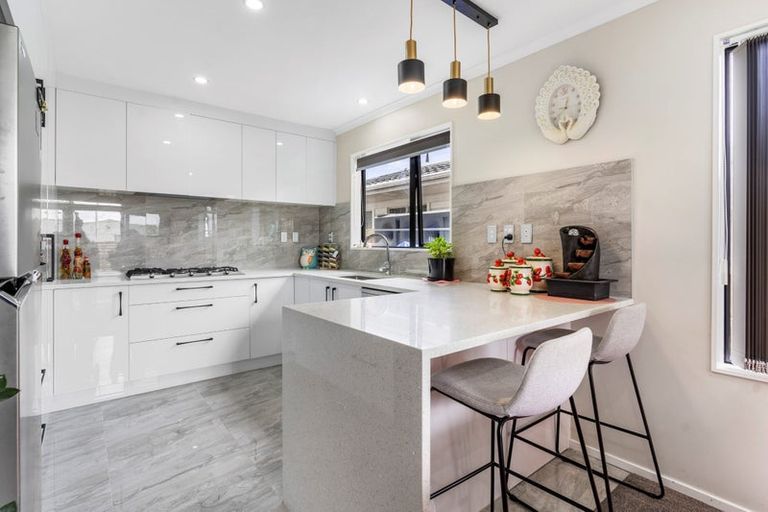 Photo of property in 41 Scotts Road, Manurewa East, Auckland, 2102