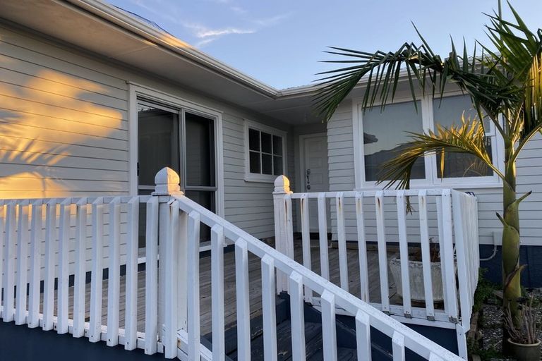 Photo of property in 81 Hepburn Road, Glendene, Auckland, 0602