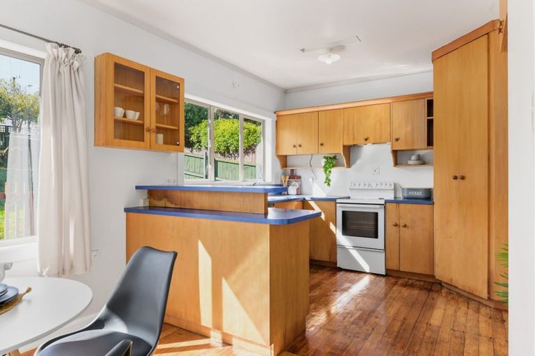 Photo of property in 110 Cambridge Road, Hillcrest, Hamilton, 3216