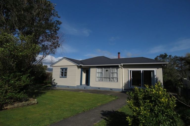 Photo of property in 58 Wakefield Street, Westport, 7825