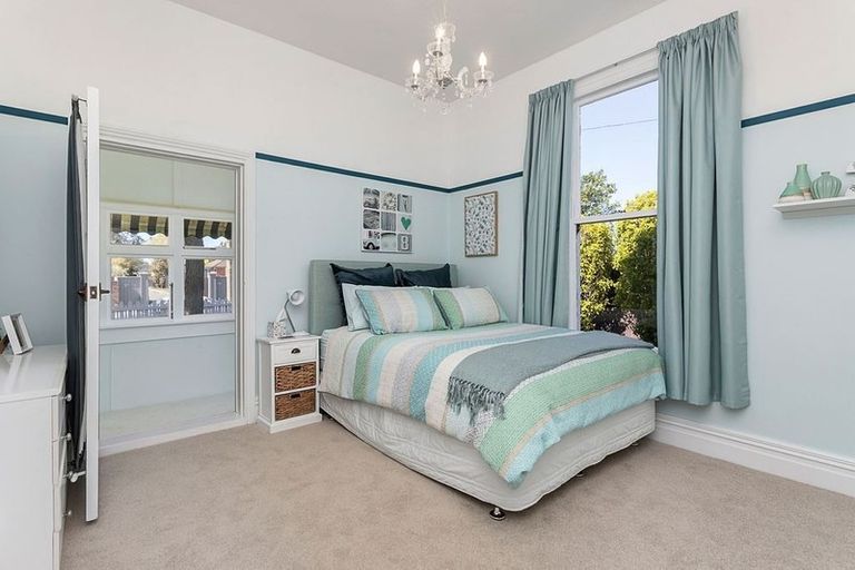 Photo of property in 127 Watford Street, Strowan, Christchurch, 8052