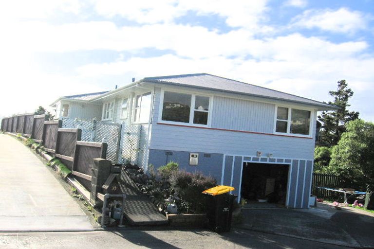 Photo of property in 18 Glen Alton Avenue, Paparangi, Wellington, 6037