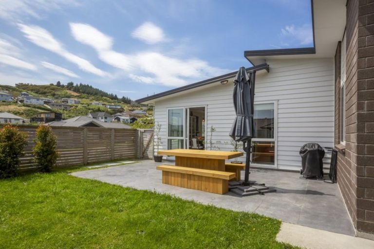 Photo of property in 11 Banks Boulevard, Whitby, Porirua, 5024