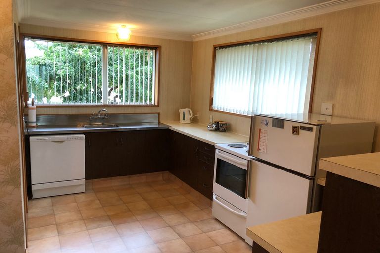 Photo of property in 2 Dutton Place, Mosgiel, 9024