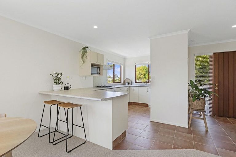 Photo of property in Cotswold Court, 3/8 Cheyne Road, Pyes Pa, Tauranga, 3112