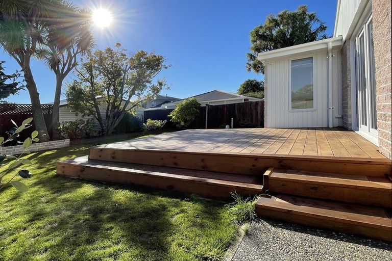 Photo of property in 31 Grahams Road, Ilam, Christchurch, 8041