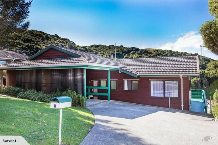 Photo of property in 5 Shackle Lane, Whitby, Porirua, 5024