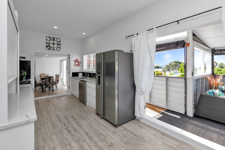 Photo of property in 3 Wakelin Street, Te Kamo, Whangarei, 0112