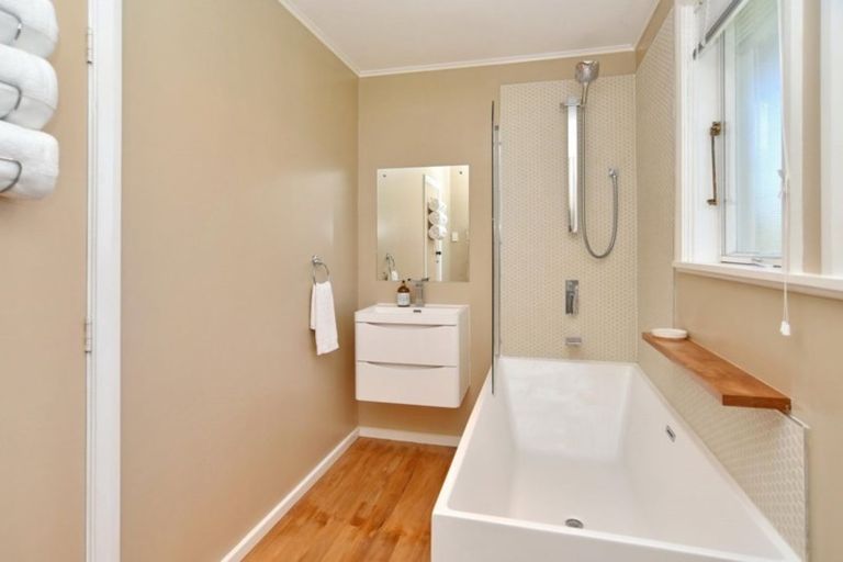 Photo of property in 18 Kilburn Street, Bishopdale, Christchurch, 8053