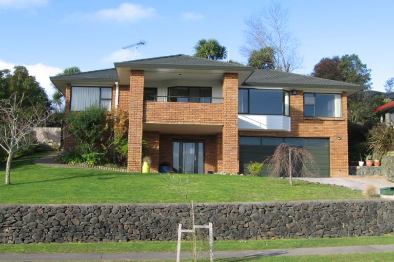 Photo of property in 6 Tironui Terrace, Western Heights, Hamilton, 3200