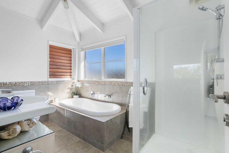 Photo of property in 13 Coutts Road, Pauanui, Hikuai, 3579