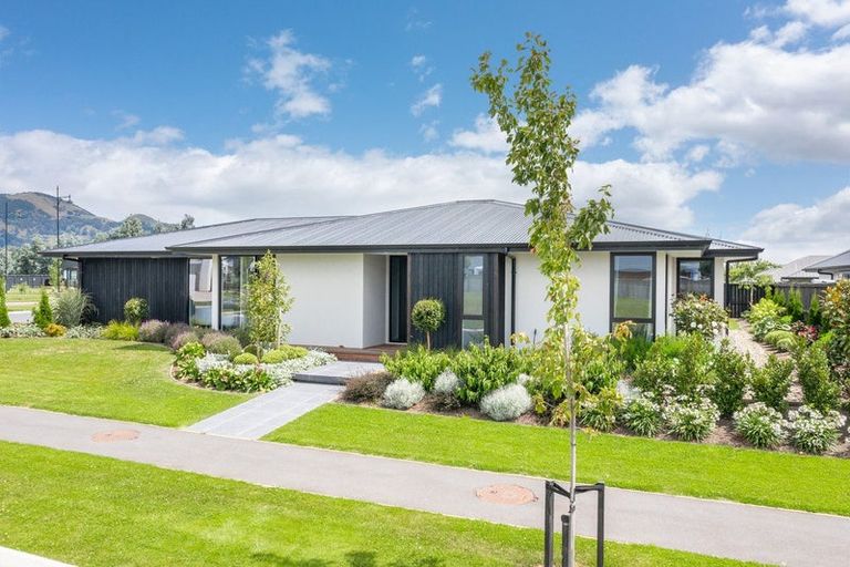 Photo of property in 21 Armadale Street, Mosgiel, 9024