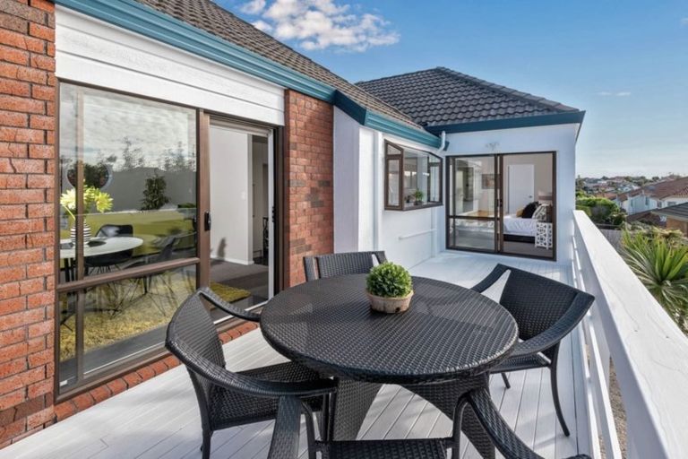 Photo of property in 2/26 Simmental Crescent, Somerville, Auckland, 2014