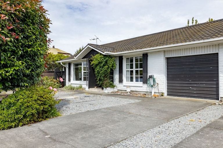 Photo of property in 281 Avonhead Road, Avonhead, Christchurch, 8042