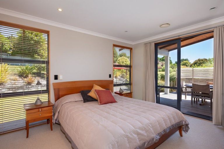 Photo of property in 18 Wakeman Road, Acacia Bay, Taupo, 3330