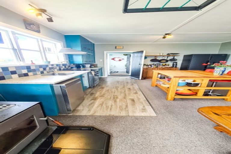 Photo of property in 23 Osborne Street, Riverton/aparima, Riverton, 9822