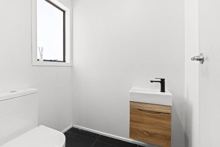 Photo of property in 26 Mace Street, Waitara, 4320