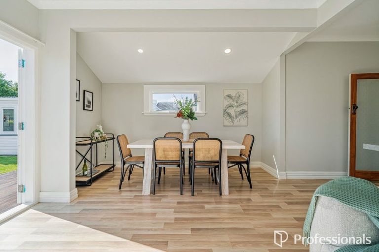 Photo of property in 17 Lincoln Avenue, Epuni, Lower Hutt, 5011