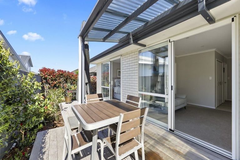 Photo of property in 14 Trevally Place, Snells Beach, 0920