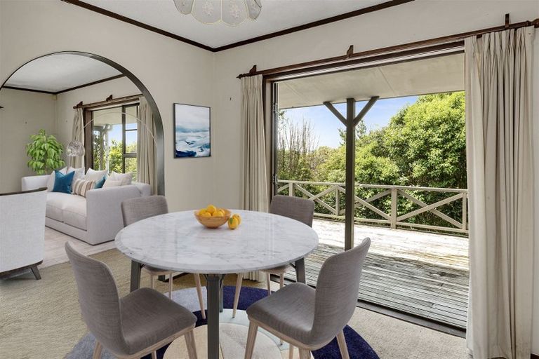 Photo of property in 21 Squirrel Lane, Browns Bay, Auckland, 0630