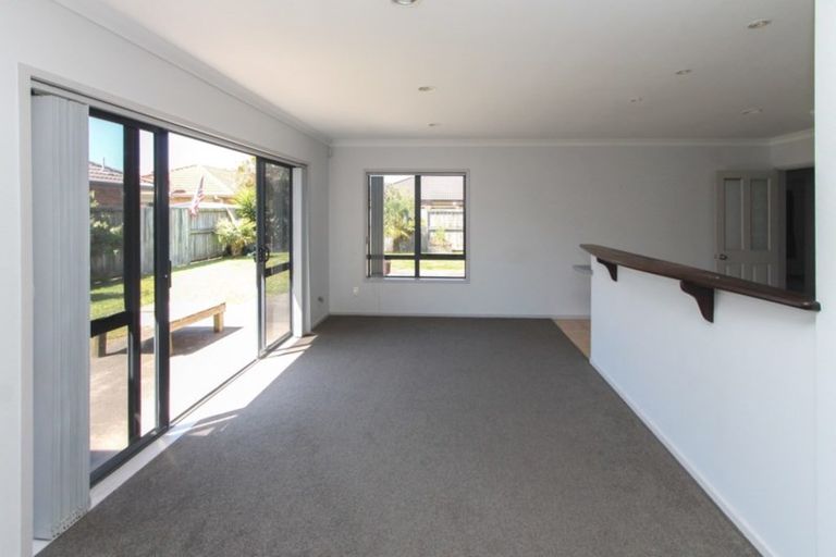 Photo of property in 15 Sarah Place, Papamoa Beach, Papamoa, 3118