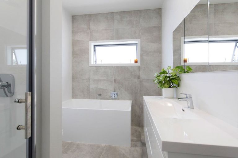 Photo of property in 76 Solan Drive, Waimauku, 0812