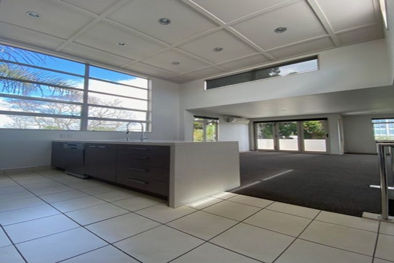 Photo of property in 1/29 Third Avenue, Tauranga, 3110