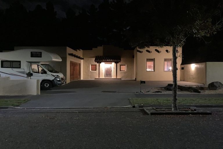 Photo of property in 21 Amoka Crescent, Parklands, Christchurch, 8083