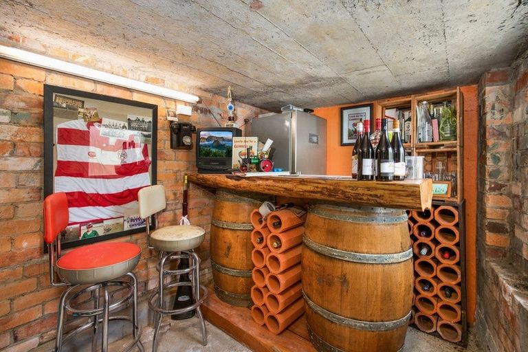 Photo of property in 10 Currey Crescent, Milford, Auckland, 0620