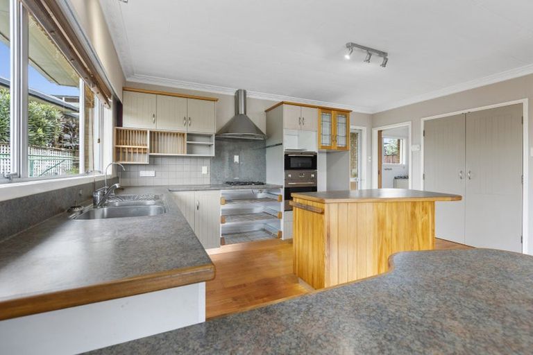 Photo of property in 5 Fairfax Terrace, Frankleigh Park, New Plymouth, 4310