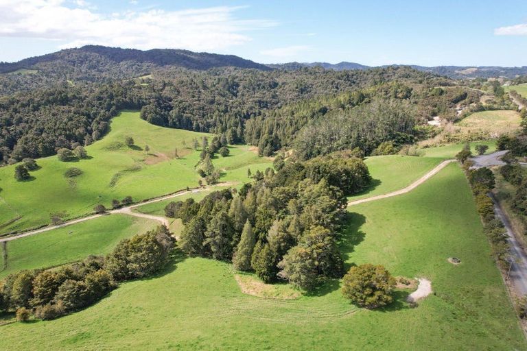 Photo of property in Pigs Head Road, Whakapara, Hikurangi, 0184