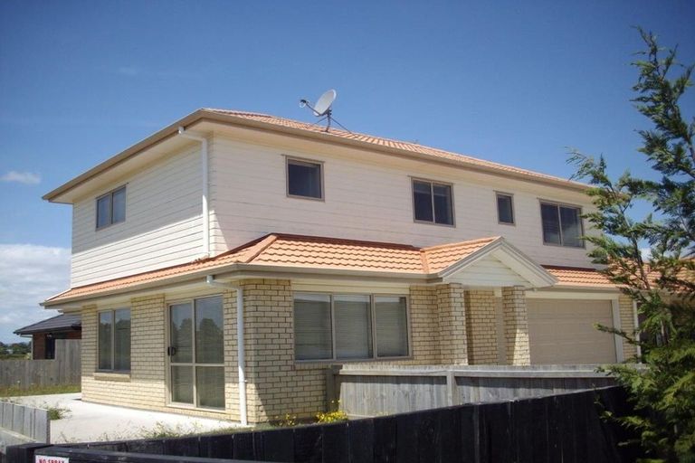 Photo of property in 24 Stranraer Crescent, Wattle Downs, Auckland, 2103