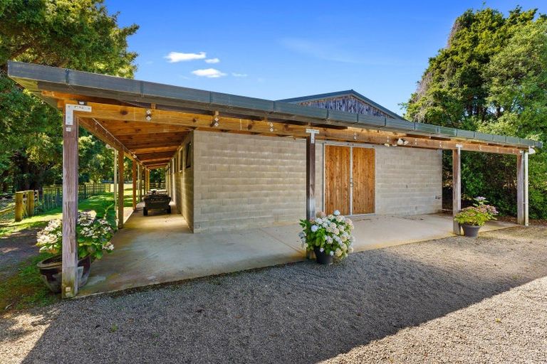 Photo of property in 329 Otaki Gorge Road, Hautere, Otaki, 5582