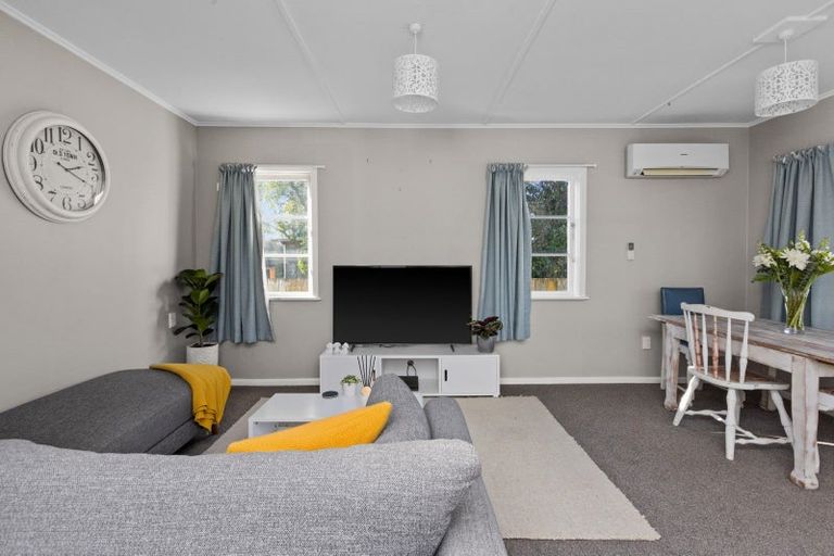 Photo of property in 65 Ferry Road, Clive, 4102