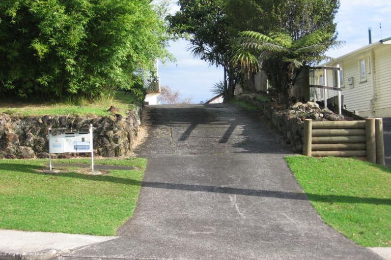 Photo of property in 2/178 Glengarry Road, Glen Eden, Auckland, 0602