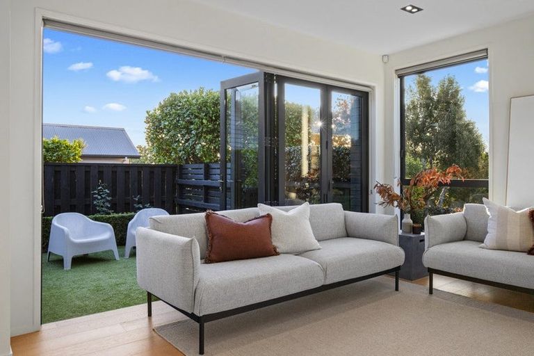 Photo of property in 5 Ridge View Crescent, Pukekohe, 2120