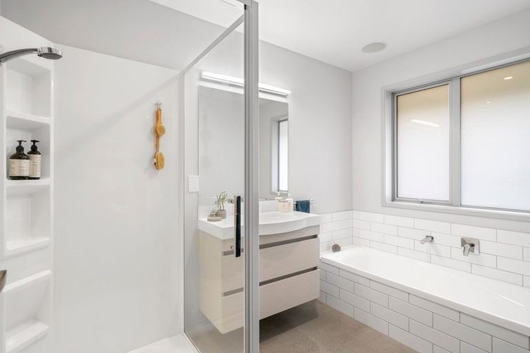 Photo of property in 5 Eagleview Rise, Welcome Bay, Tauranga, 3175