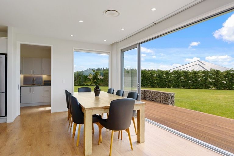 Photo of property in 30 Whitcombe Place, Darfield, 7571