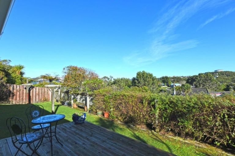 Photo of property in 22 Wilson Grove, Normandale, Lower Hutt, 5010