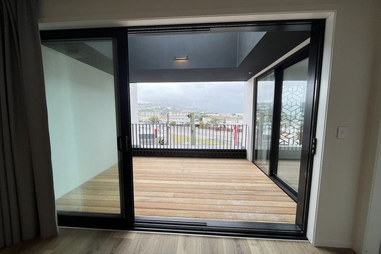 Photo of property in 206/2 Onepu Road, Kilbirnie, Wellington, 6022